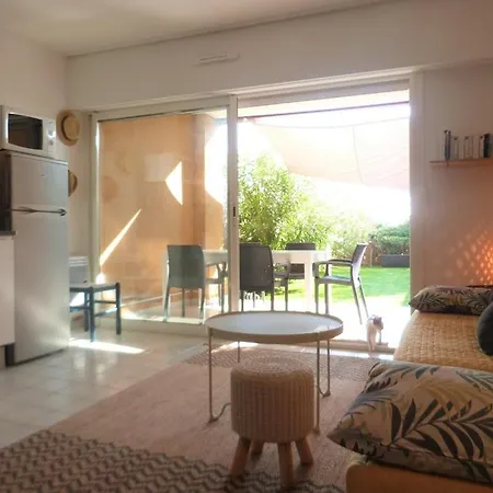 Gasmarin - Golfe De St-tropez - Aux Marines De - Beau T2 Cabine Avec Jardin * جاسّا