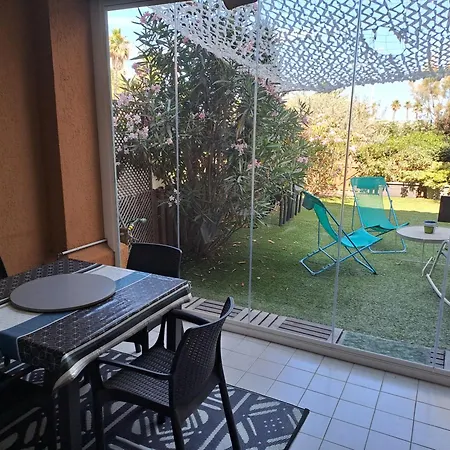 Gasmarin - Golfe De St-tropez - Aux Marines De - Beau T2 Cabine Avec Jardin شقة